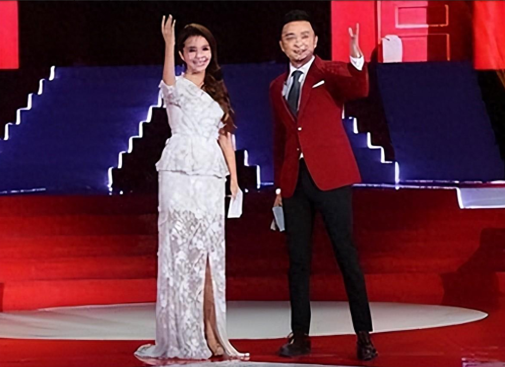 开云平台-&quot;星光大道：明星运动员助阵高端私人赛&quot;的简单介绍