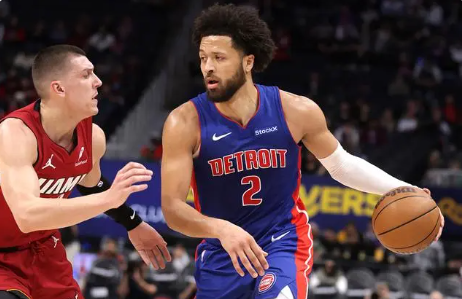 开云体育安全平台-包含逆转奇迹！底特律从落后20分到胜利的词条